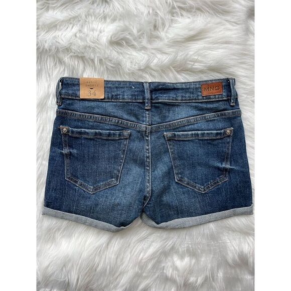 🆕 Mango Women's Vicky Blue Denim Shorts Size 2 Distressed Cuffed Hem - Picture 2 of 12